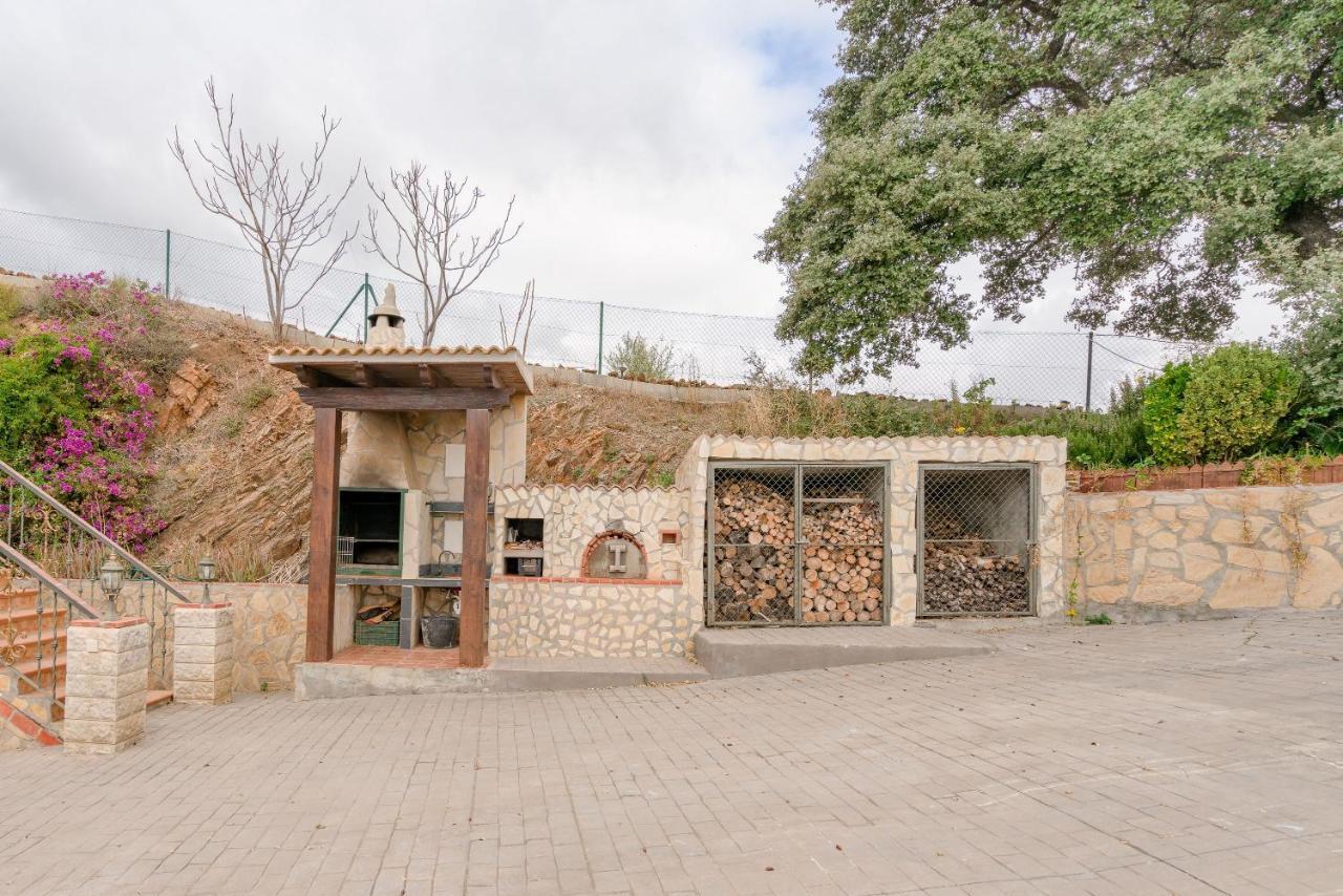 Villa Cortijo la Encina Sayalonga Exterior foto